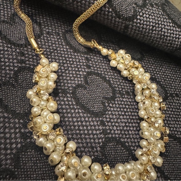 Jewelry lot ~ real champagne pearls & jade stone earrings & rhinestone necklace - Picture 2 of 6